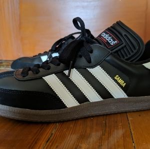 Adidas Samba Classic Soccer Shoes 6.5 men/ 8.5 women's - Black/White